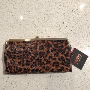 HOBO Lauren Clutch Wallet NWT